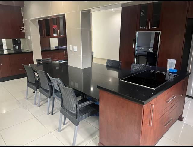 4 BEDROOM HOUSE TO LET IN WATERKLOOF RIDGE